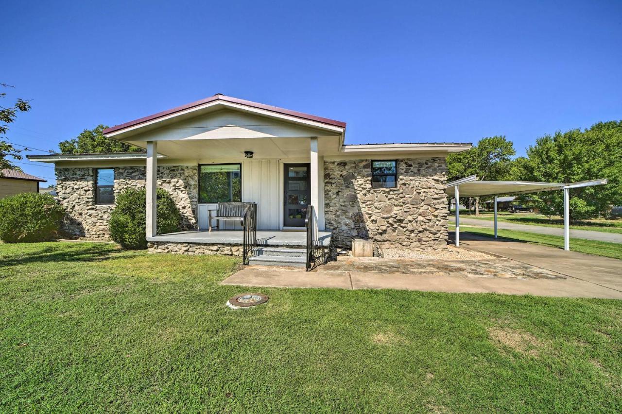 Eufaula Retreat With Lake Views Walk To Marina Villa Buitenkant foto